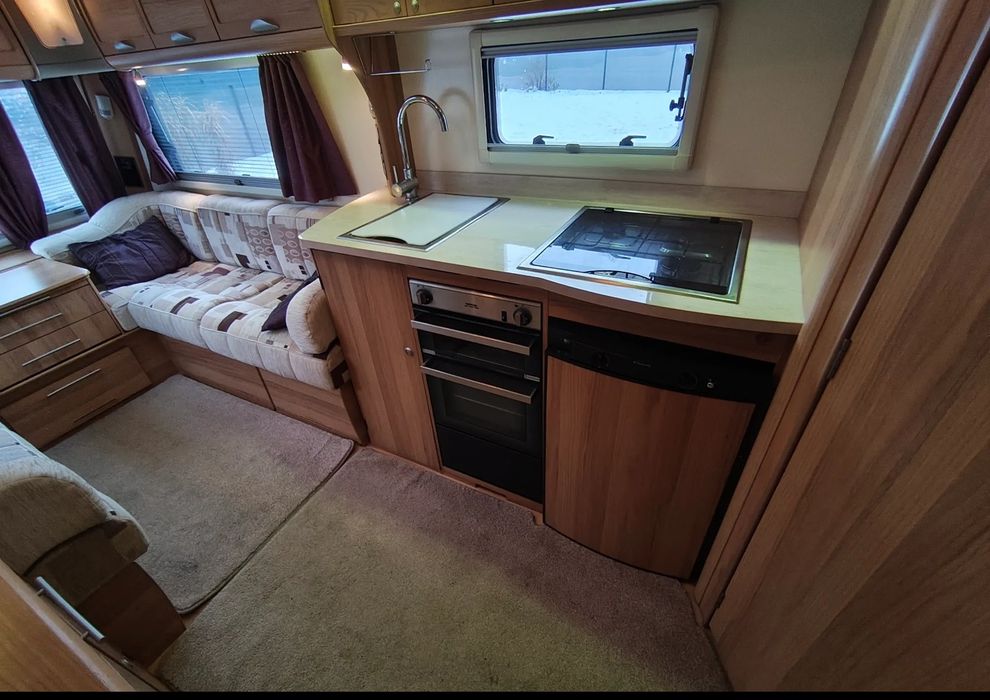 Причіп-дача Bailey Unicorn Seville