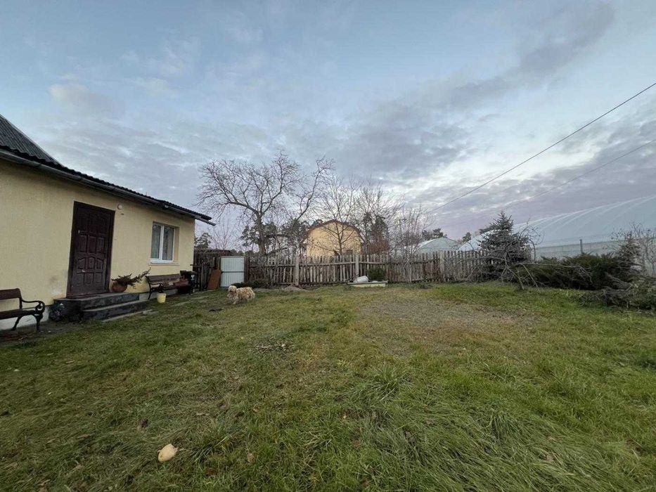 Продаж частини будинку, Брюховичі