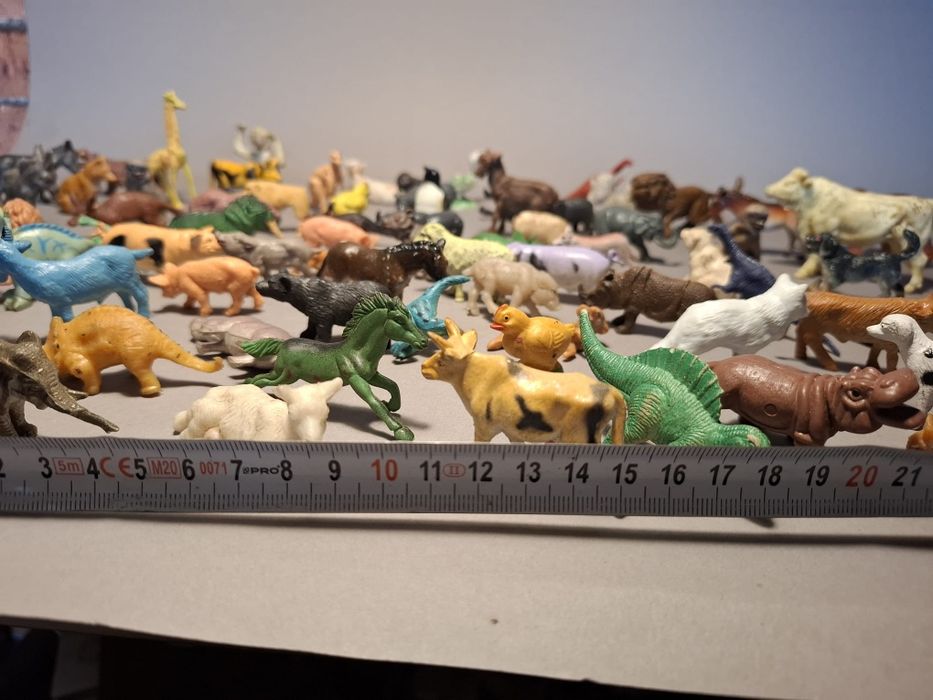 Figurka prl zestaw Zwierzęta 88szt zabawka