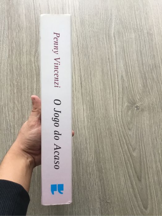 Livro O Jogo do Acaso de Penny Vicenzi