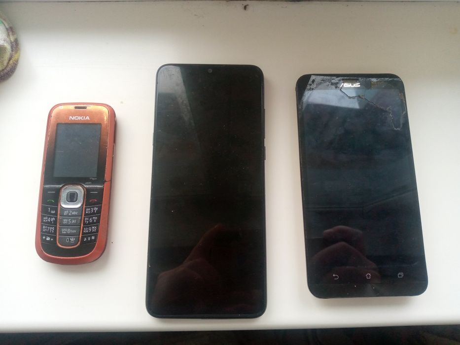 Телефони на запчастини чи відновлення