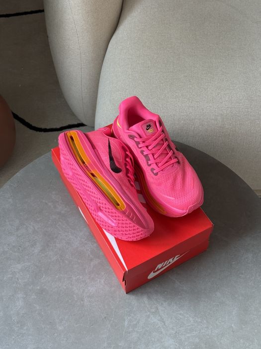 Nike Vomero Premium 'Hyper Pink'