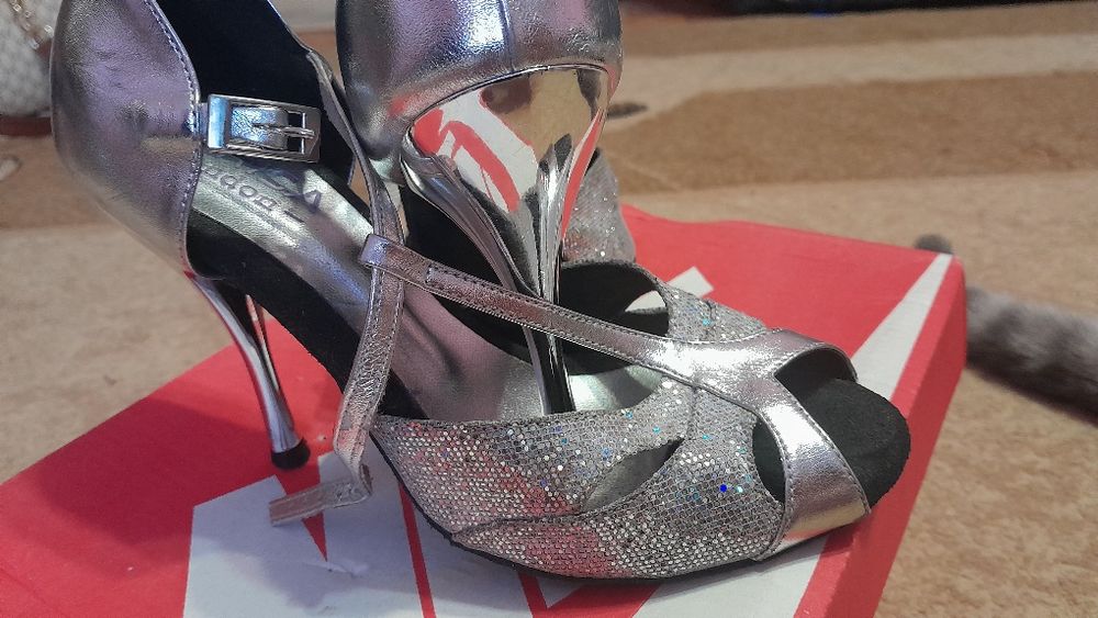 Бальні туфлі б/у