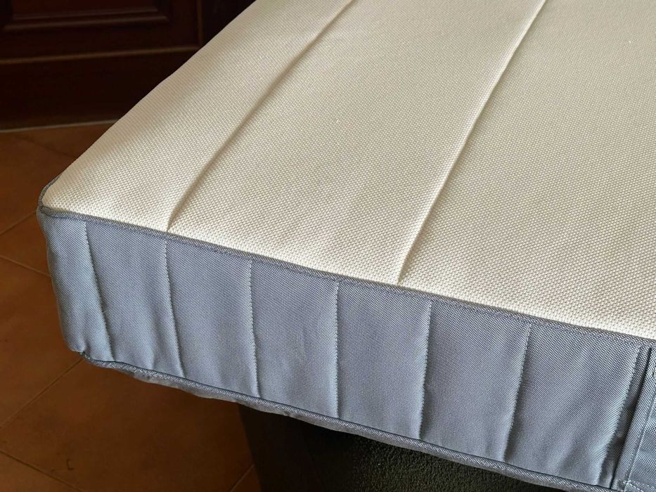 Colchão Vesteroy 90 x 190cm - Novo