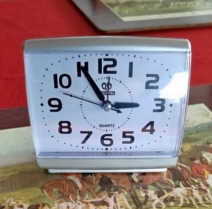 Relogio Mesa com Alarme