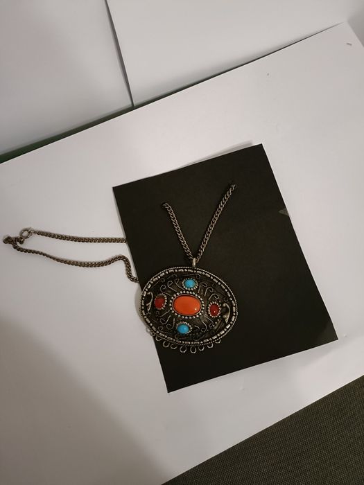 Wisiorek na szyję Jajko