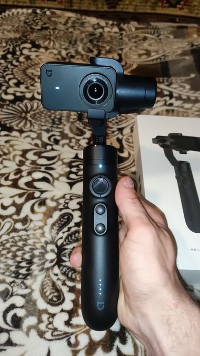 Трехосевой стабилизатор Xiaomi Mi Action Camera 4K,  присоски, монопод