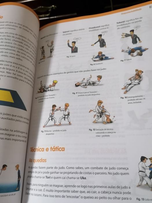 Livro de música e educação física