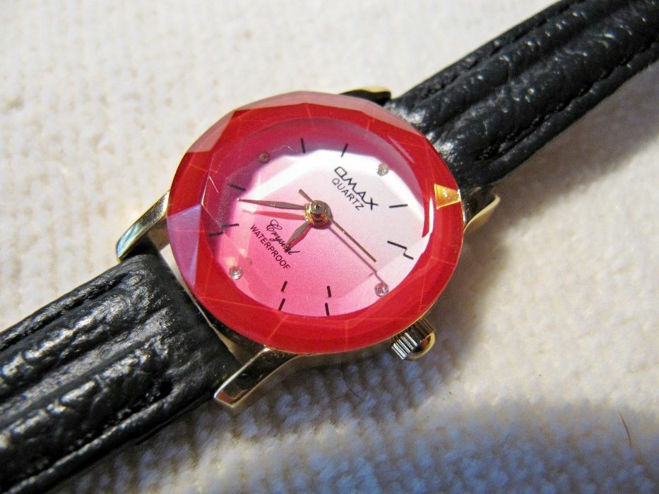 Часы Omax женские, кварцевые, новые, коллекция