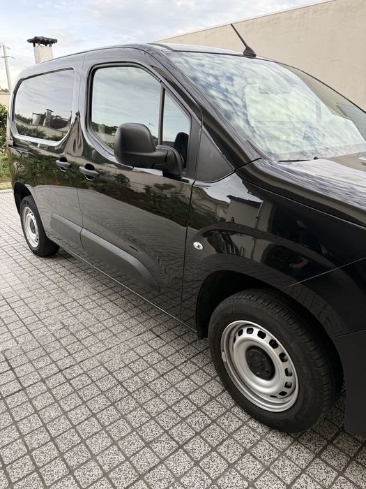 Peugeot Partner bleuhdi 1.5 premium