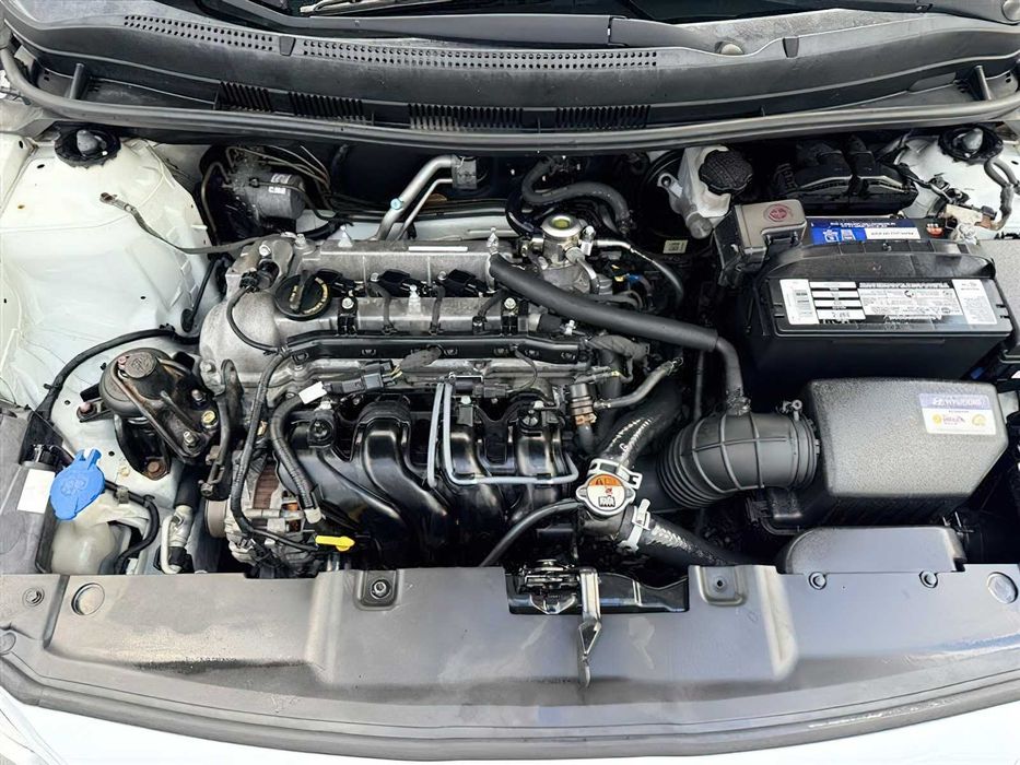Hyundai Accent Sport      2015