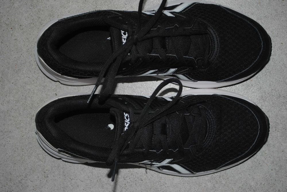 Buty treningowe do biegania Asics Jolt 3 roz 40