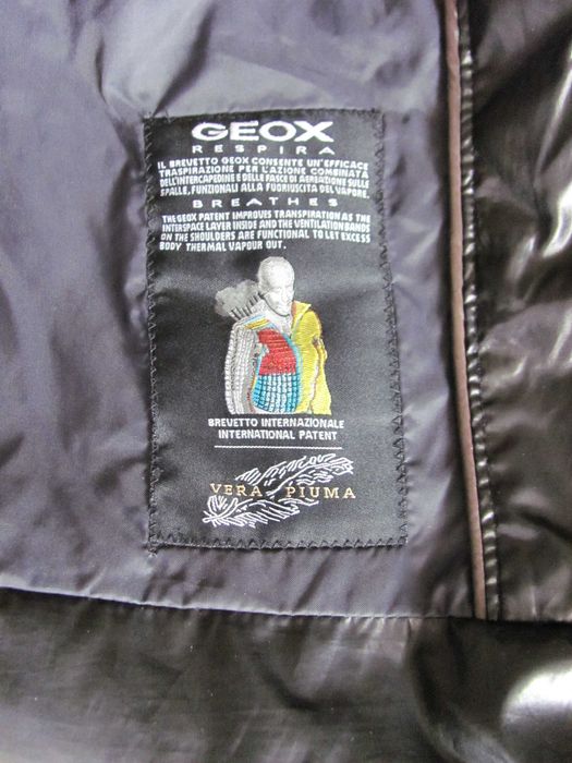 Geox. Куртка пуховик. Черная. С пелериной. Зимняя.