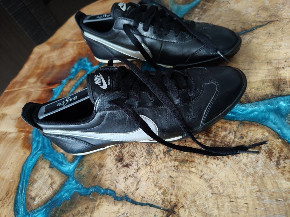 Buty sportowe firmy Nike model Fivekay