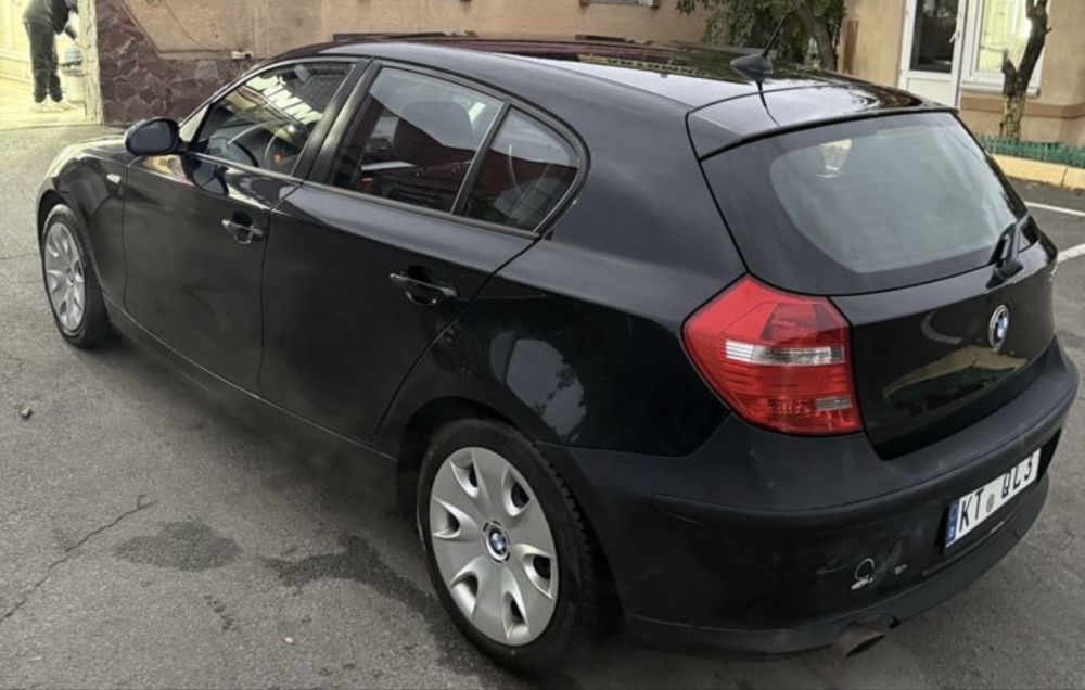 BMW  1 series  2.0
