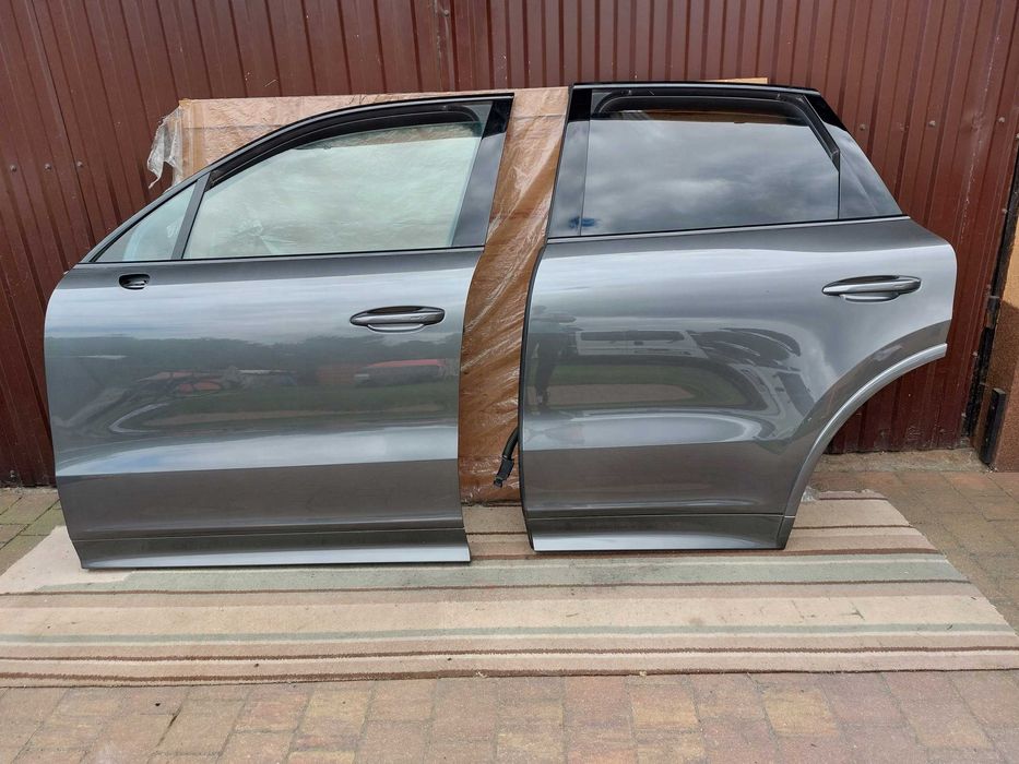 Двери левое /правое передний /зад Porsche Cayenne 3