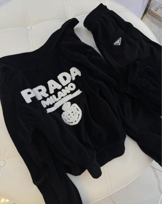 Якісний  Premium спортивний жіночий костюм Прада