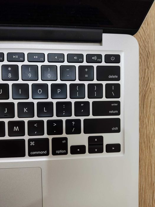 Macbook Pro 13" Retina443512940334960644