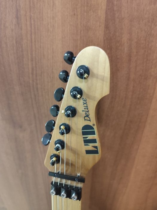 ESP LTD SN-1000 FR Black Blast