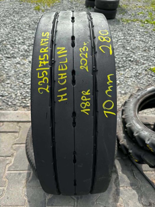 1x 235/75R22.5 Michelin X Multi RFID FRT 18PR