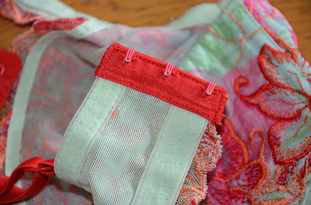 kolorowy stanik/biustonosz 85C hunkemoller