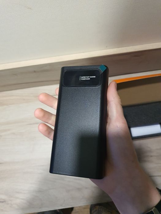 Повністю новий робочий power bank на 20000mah