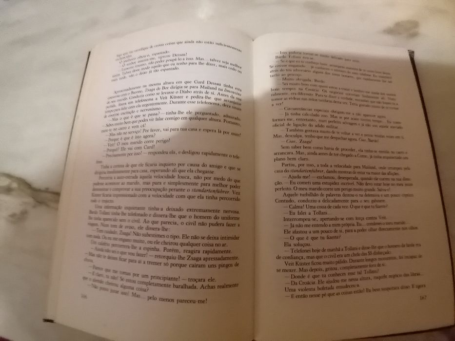 Livro Antigo A Baronesa