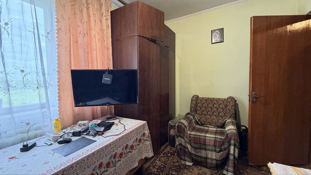 Продаж будинку з власною водоймою