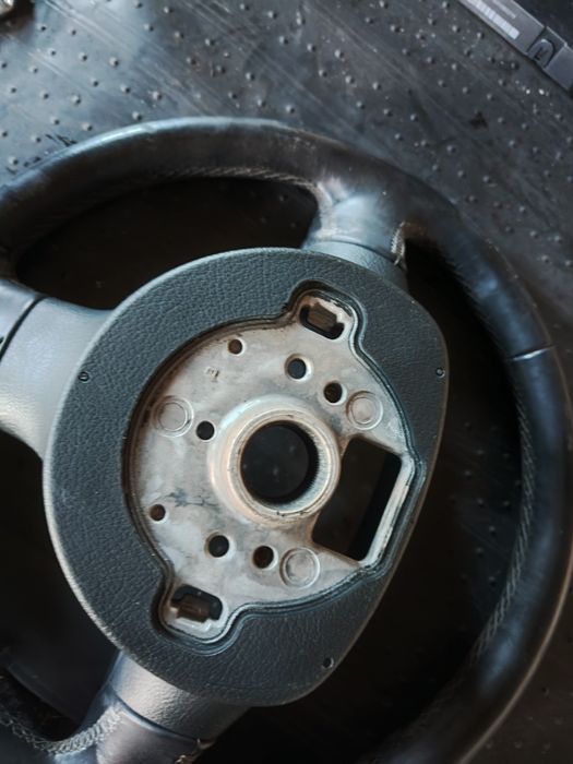 Kierownica wielofunkcyjna volkswagen golf 5 bora passat