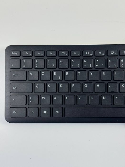 Клавіатура Microsoft Bluetooth Keyboard Black (QSZ-00005)