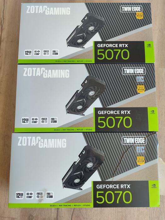 Placa gráfica rtx 5070 12gb NOVA