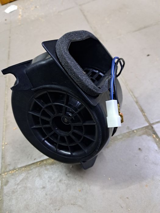 Мотор пічки 2108  в корпусі