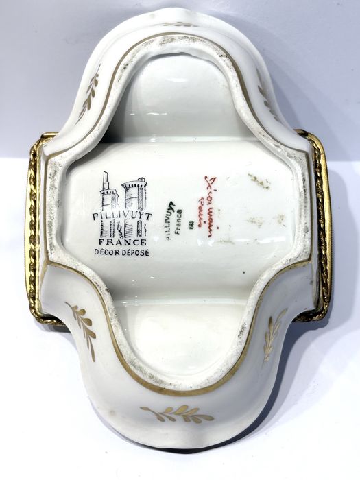 Raro antigo cinzeiro e cigarreira em porcelana francesa  Pillivuyt
