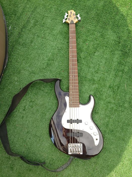 Greg Bennett Fairlane FL5B – gitara basowa 5-strunowa