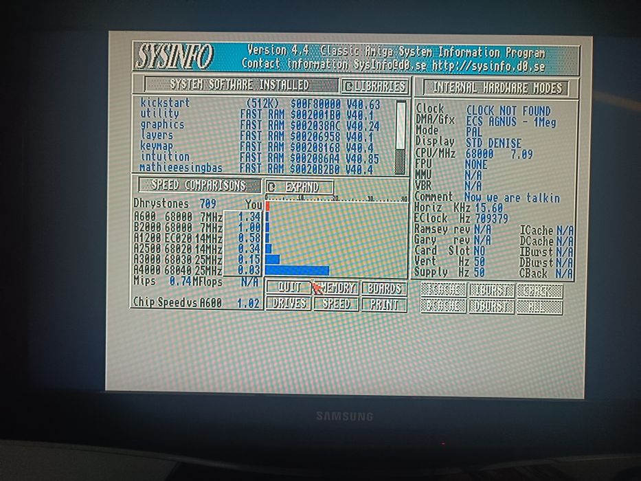 Amiga 500 rev.6a 1 mb chip 8mb fast + stacja gotek z oprogramowaniem na pendrive