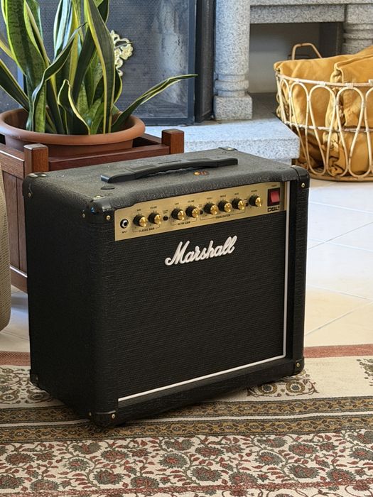PARA DESOCUPAR Epiphone Les Paul Custom “Black Beauty” (Coreia, 1998) + Marshall DSL5CR + Boss ME-90