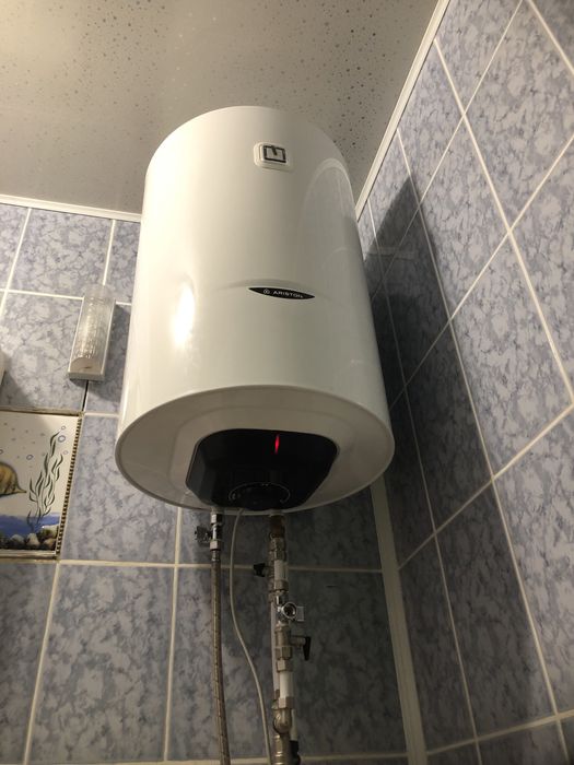 Бойлер итальянский ARISTON BLU 1 R(80 л)с сухим теном.