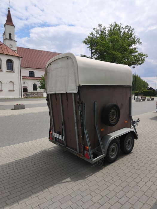 Przyczepa konna dla koni na 1,5 konia HOTRA 1300DMC!!!