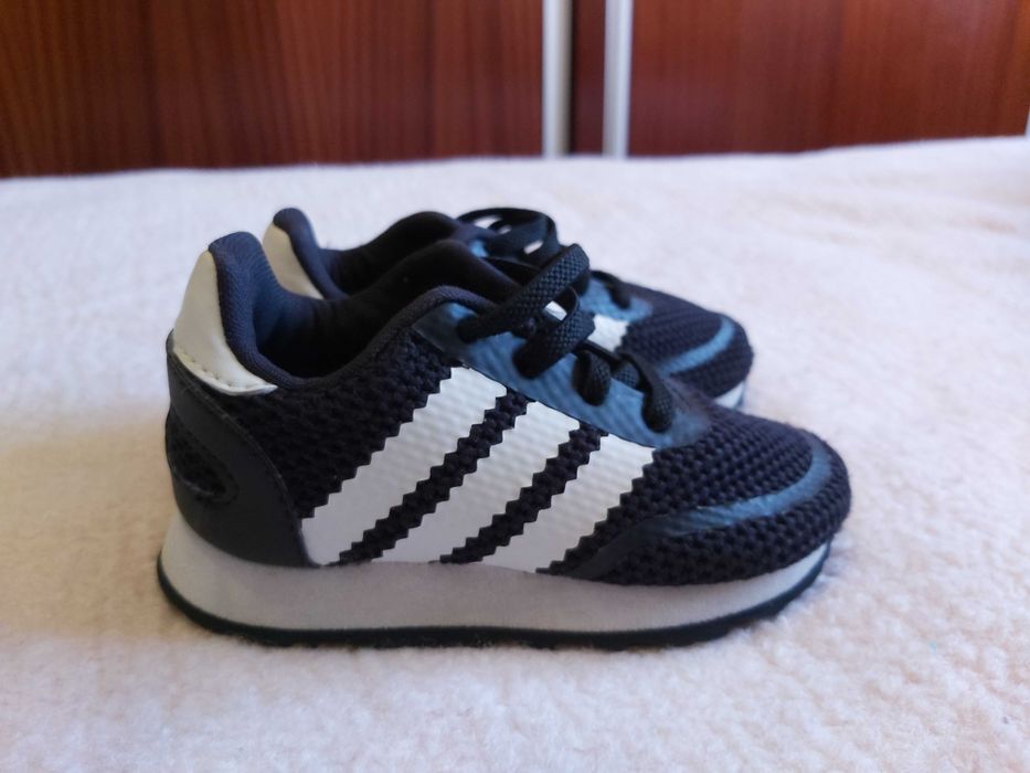 Sapatilhas Adidas - Criança - Tamanho 21