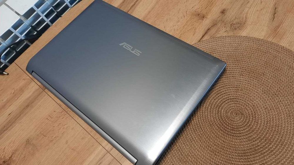 Ігровий ноутбук ASUS n53SV (ціна договірна)