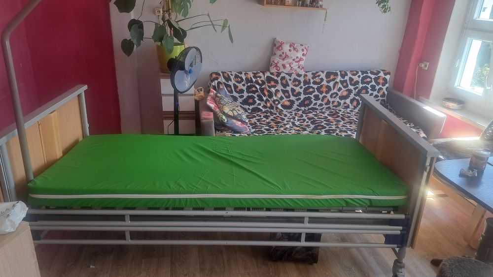 Łóżko rehabilitacyjne elektryczne