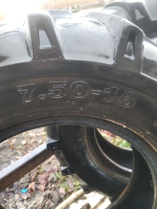 Резина на китайця