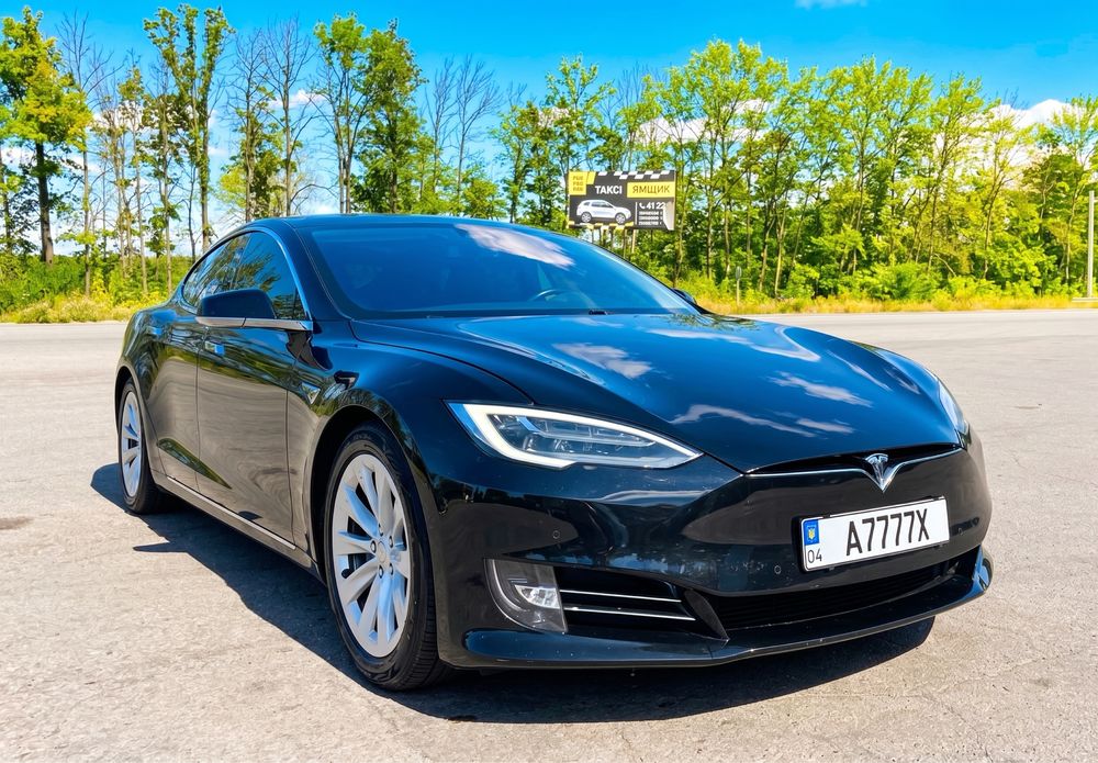 Tesla model s 90