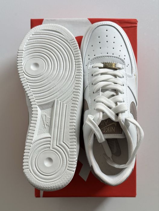 Pague 1, leve 2! Sapatilhas tam. 38 oferta do 2o par