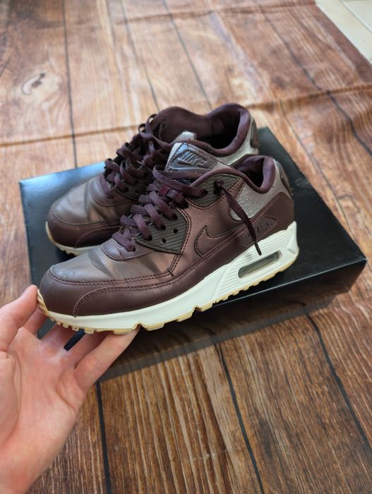 Bordowe buty Nike Air Max 90 classic klasyczne vintage