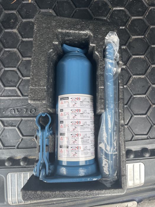 Домкрат крафтер спрінтер