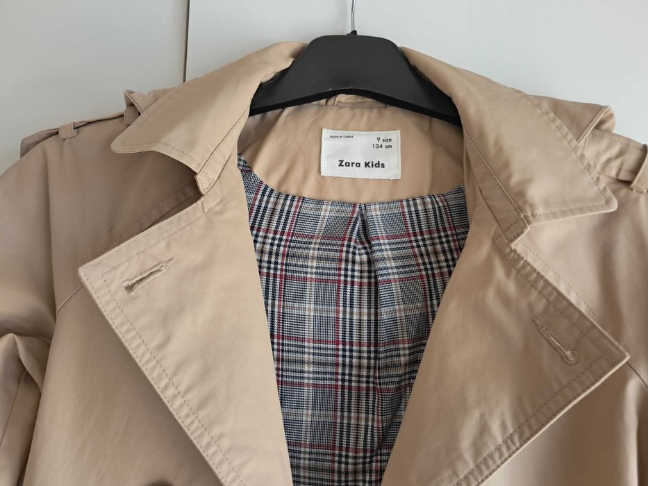 Gabardina de menina ZARA