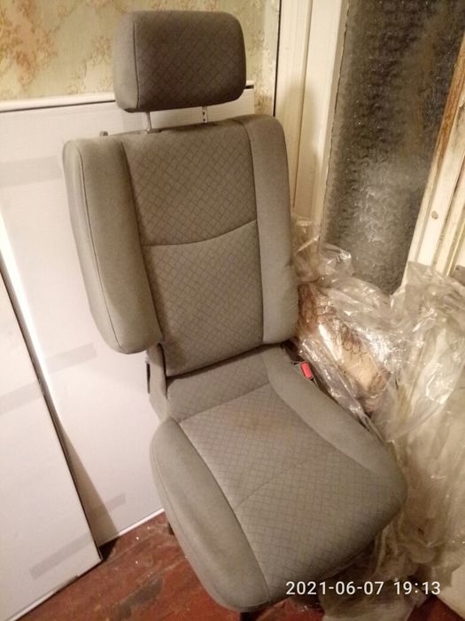 Сидение 2 й ряд, предположительно Шевроле Митсубиси Опель