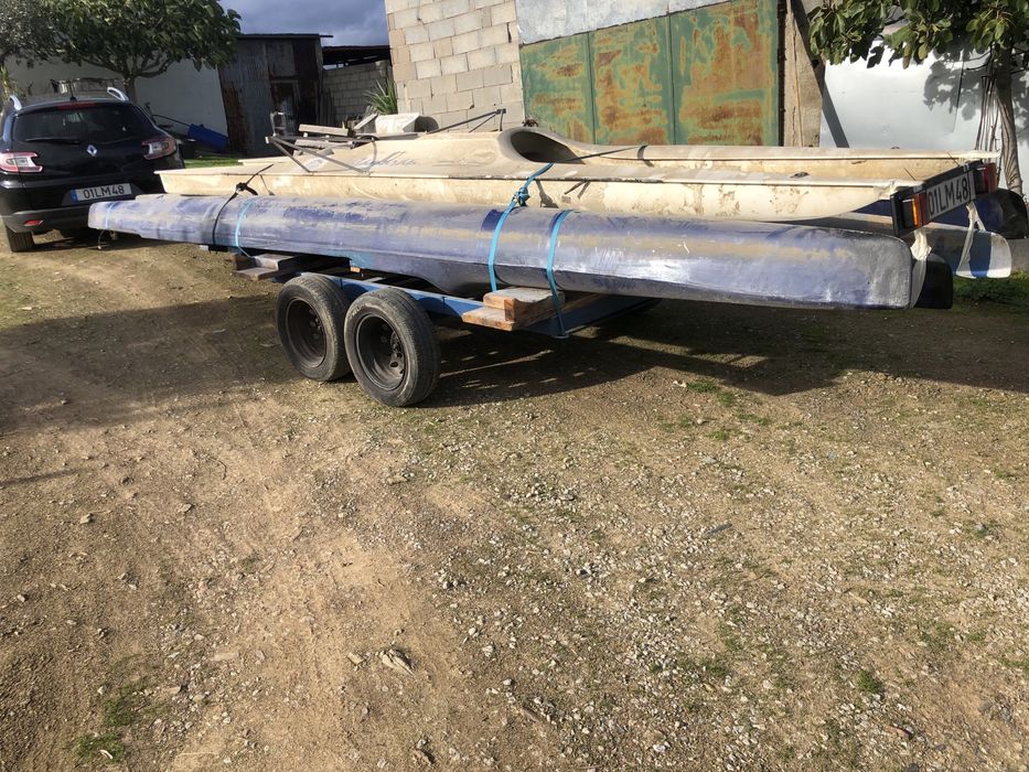 Flutantes de estrutura de barcos e canoa