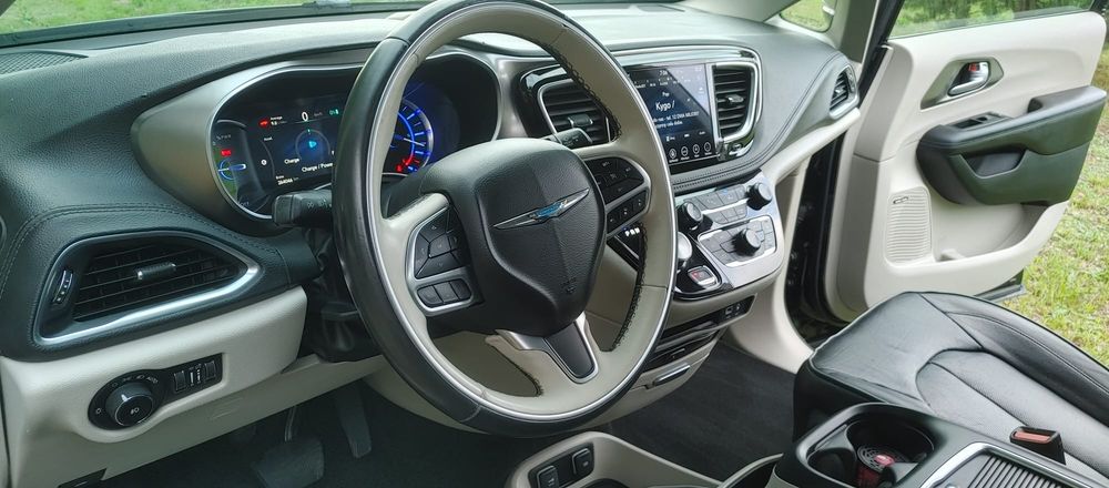 Chrysler Pacyfika Limited Hybryda